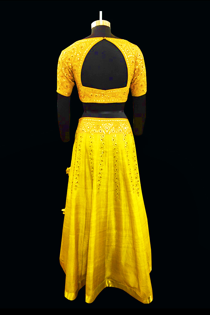 https://www.shamabahl.com/upload/Lehenga180_4.jpg