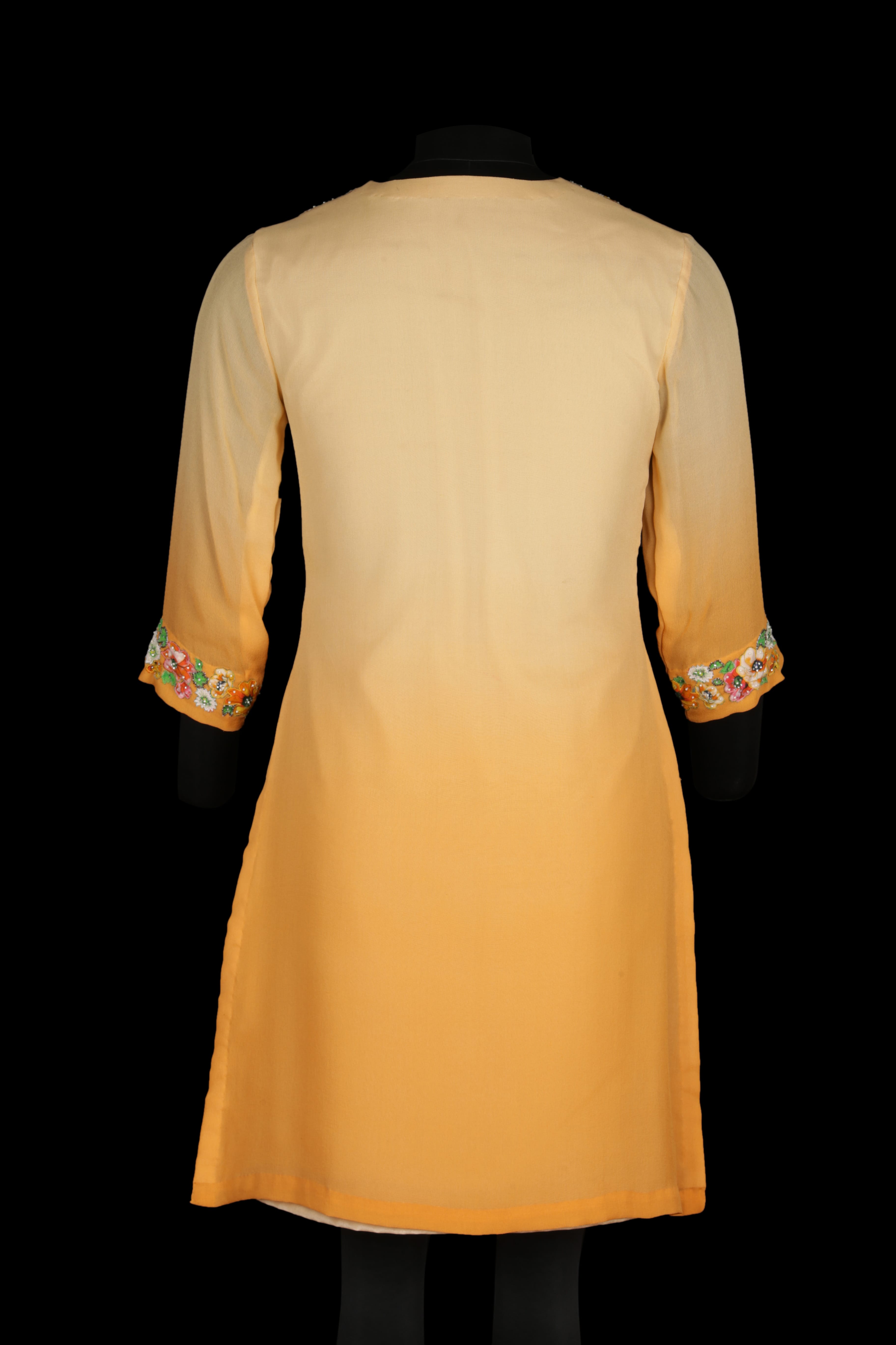 https://www.shamabahl.com/upload/kurti12.jpg