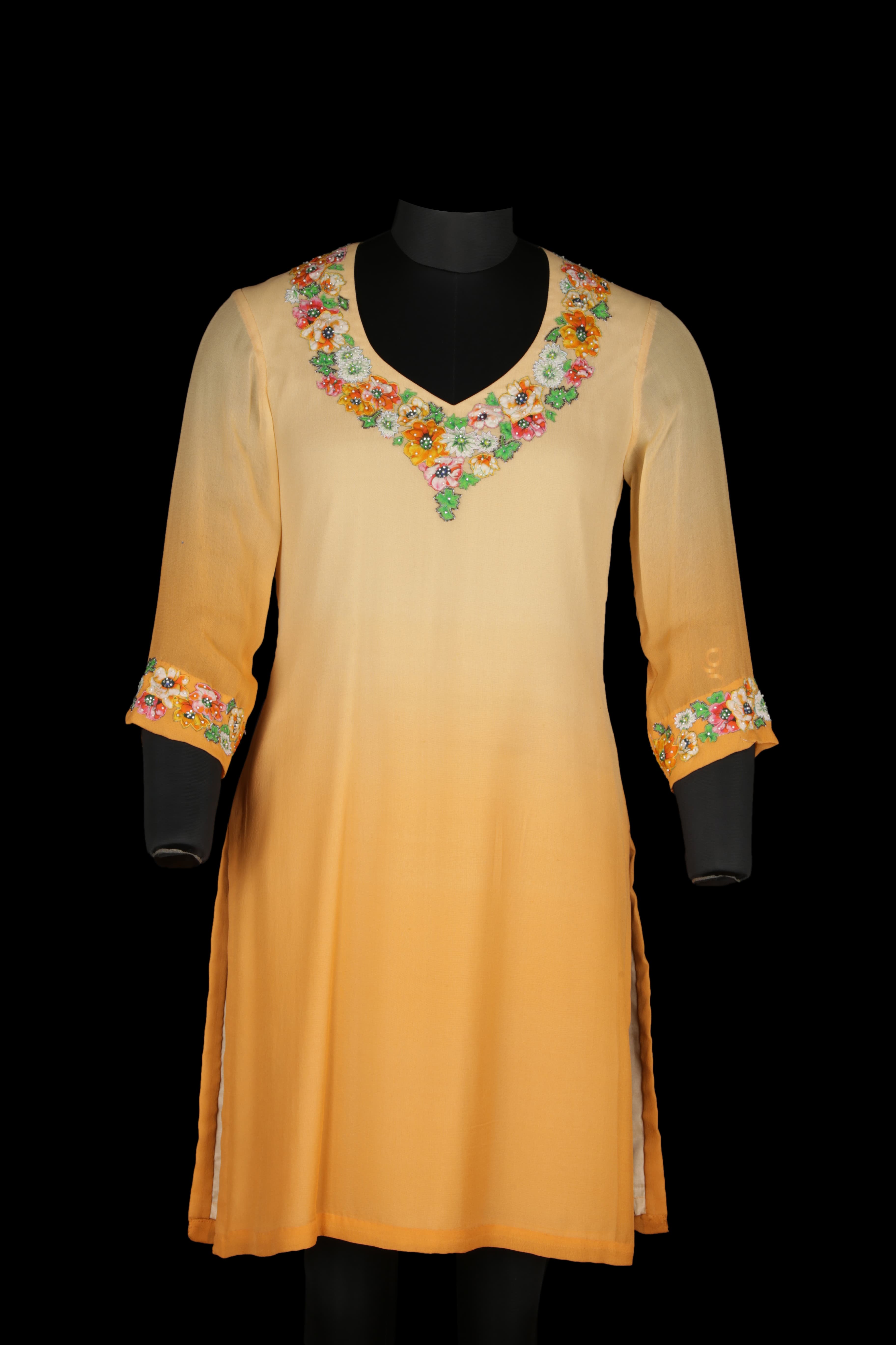 https://www.shamabahl.com/upload/kurti32.jpg